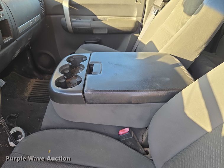 image for item EU5140 2007 Chevrolet Silverado 1500 Ext. Cab pickup truck