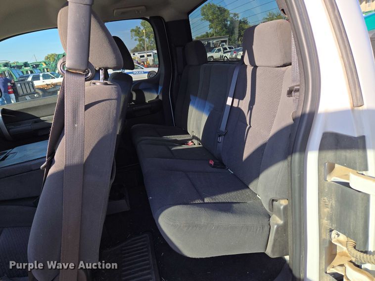 image for item EU5140 2007 Chevrolet Silverado 1500 Ext. Cab pickup truck