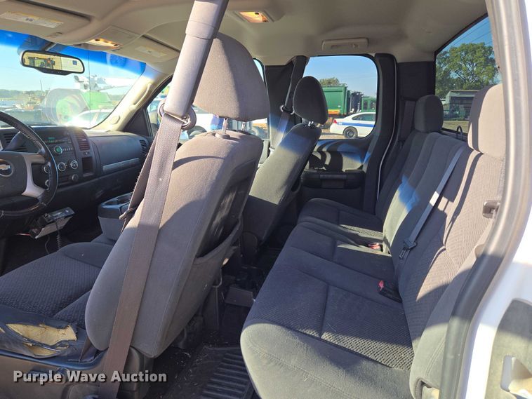 image for item EU5140 2007 Chevrolet Silverado 1500 Ext. Cab pickup truck