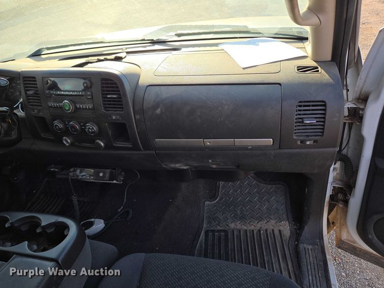 image for item EU5140 2007 Chevrolet Silverado 1500 Ext. Cab pickup truck