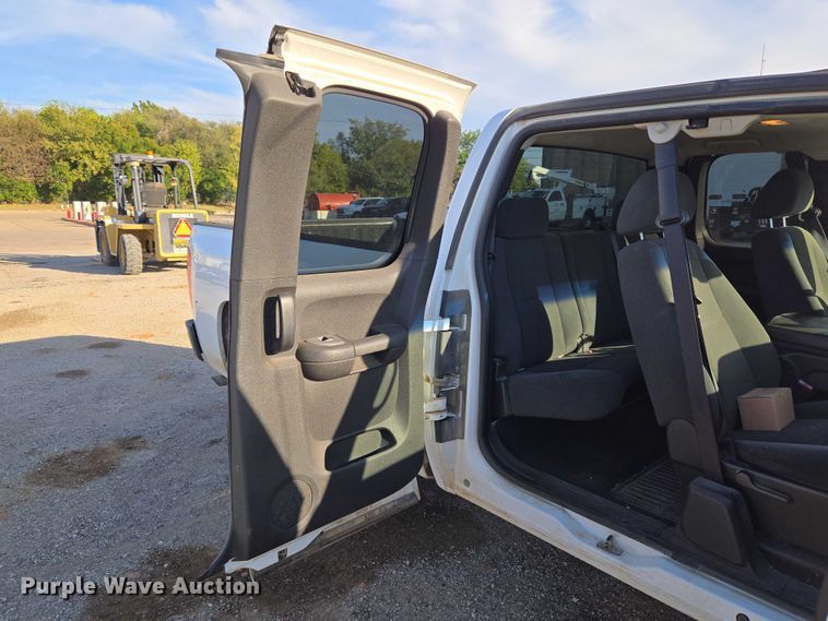 image for item EU5140 2007 Chevrolet Silverado 1500 Ext. Cab pickup truck