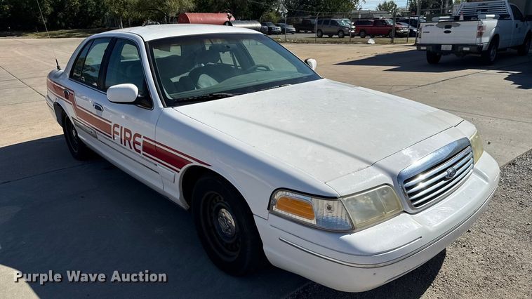 image for item EU5141 1999 Ford Crown Victoria 