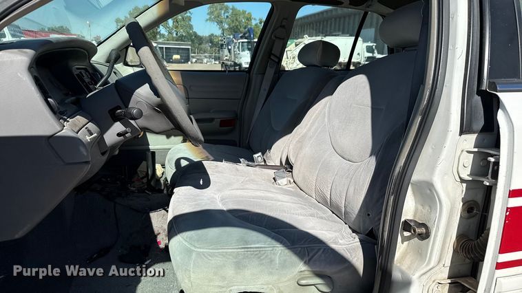 image for item EU5141 1999 Ford Crown Victoria 