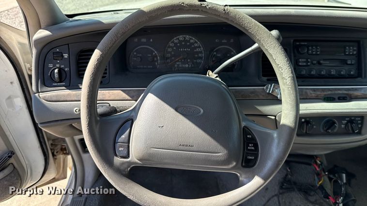 image for item EU5141 1999 Ford Crown Victoria 