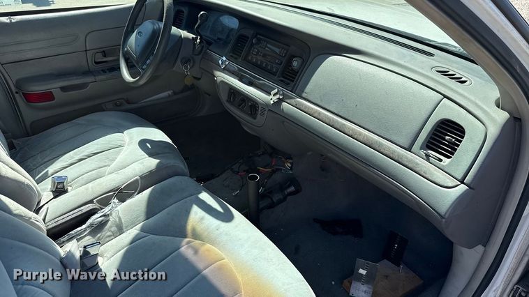 image for item EU5141 1999 Ford Crown Victoria 