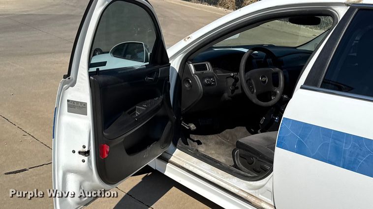 image for item EU5142 2013 Chevrolet Impala police 