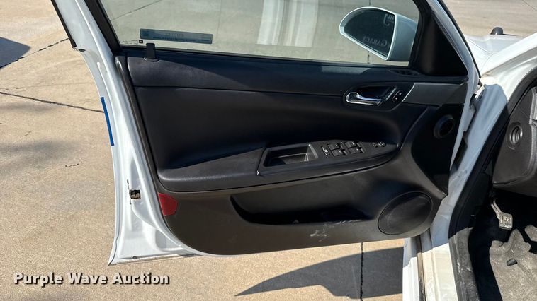 image for item EU5142 2013 Chevrolet Impala police 