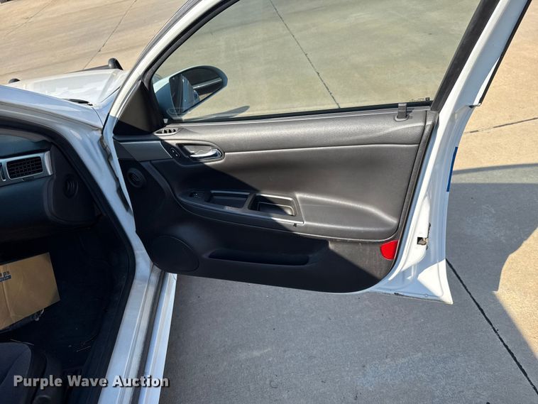 image for item EU5142 2013 Chevrolet Impala police 