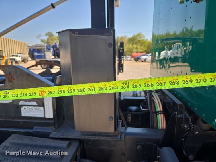 image for item EU5143 2016 Caterpillar CF7AA roll-off container truck