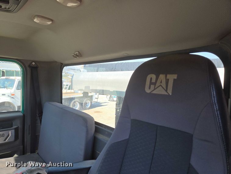 image for item EU5143 2016 Caterpillar CF7AA roll-off container truck