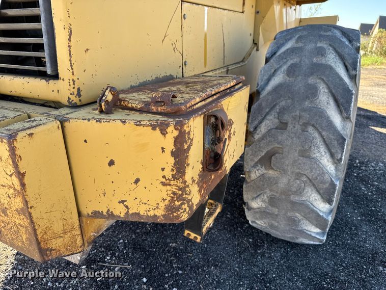 image for item EU5162 1993 Caterpillar 936F wheel loader