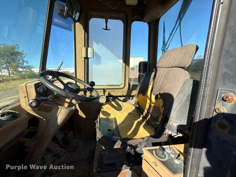 image for item EU5162 1993 Caterpillar 936F wheel loader