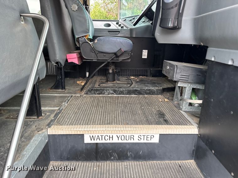 image for item EU6097 2007 IC school bus