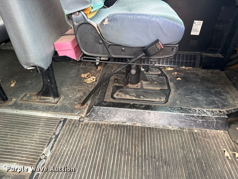 image for item EU6097 2007 IC school bus