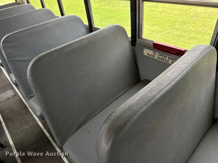 image for item EU6097 2007 IC school bus