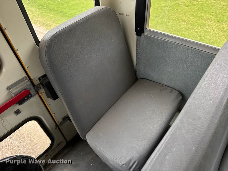 image for item EU6097 2007 IC school bus