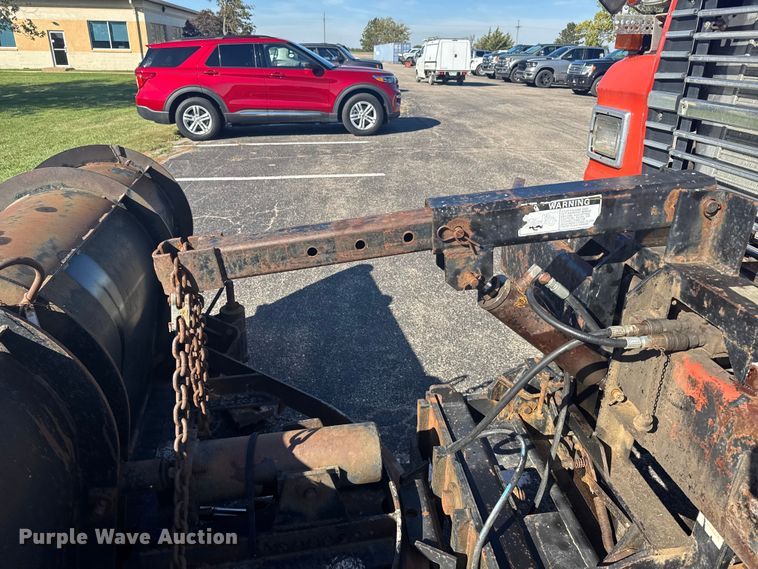 image for item EU6105 1995 Ford L8000 dump truck