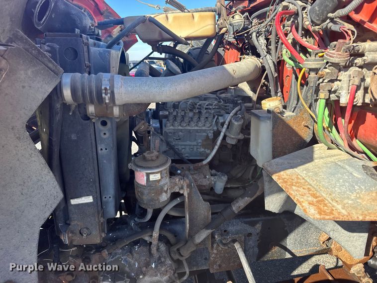 image for item EU6105 1995 Ford L8000 dump truck