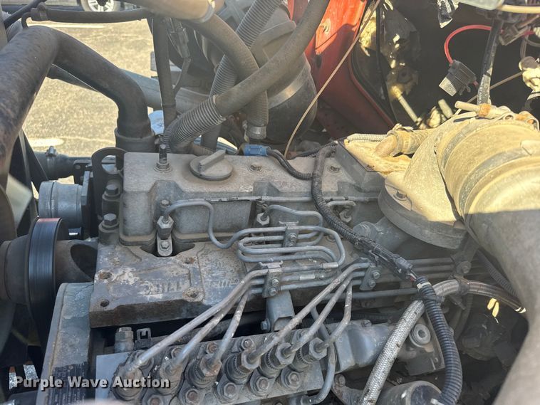 image for item EU6105 1995 Ford L8000 dump truck