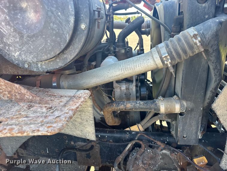 image for item EU6105 1995 Ford L8000 dump truck