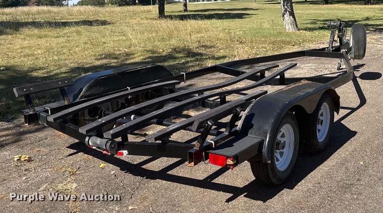 image for item EU6108 2009 B&M Manufacturing Seaark boat trailer