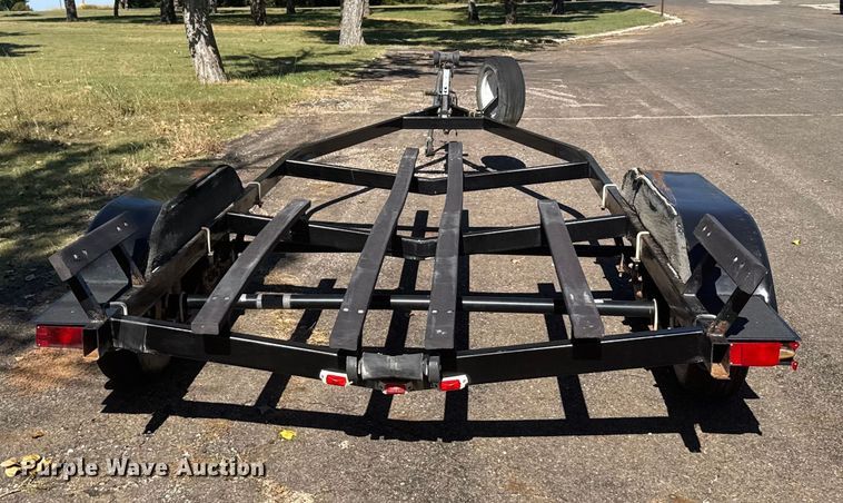 image for item EU6108 2009 B&M Manufacturing Seaark boat trailer