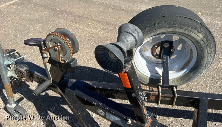 image for item EU6108 2009 B&M Manufacturing Seaark boat trailer