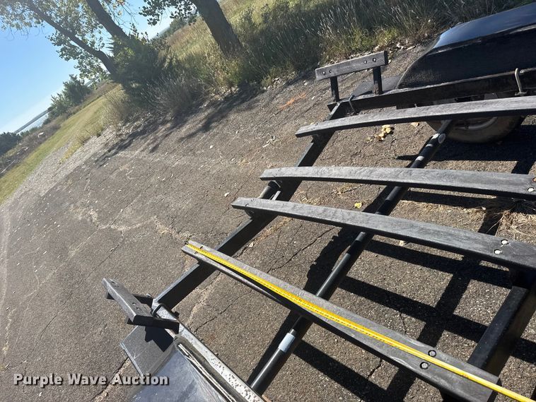 image for item EU6108 2009 B&M Manufacturing Seaark boat trailer