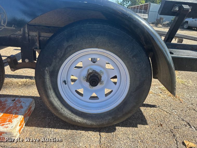 image for item EU6108 2009 B&M Manufacturing Seaark boat trailer