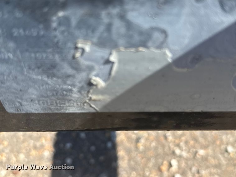 image for item EU6108 2009 B&M Manufacturing Seaark boat trailer