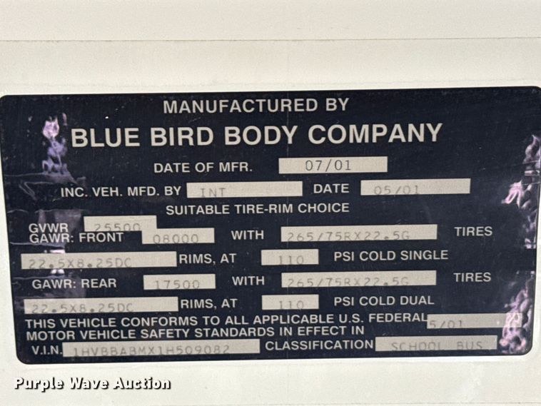 image for item EU6125 2001 International 3800 school bus