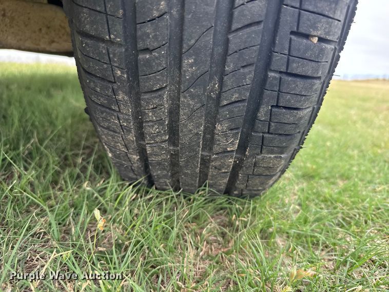 image for item EU6126 1989 GMC S15 pickup truck