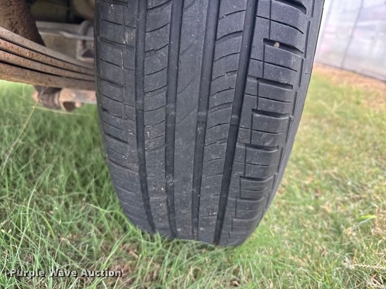 image for item EU6126 1989 GMC S15 pickup truck