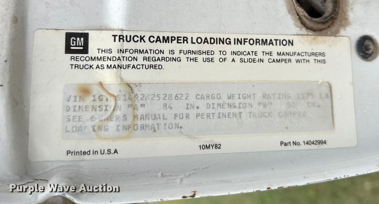 image for item EU6126 1989 GMC S15 pickup truck