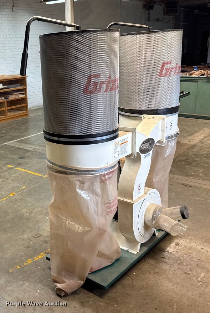 image for item EU6128 2012 Grizzly dust collector