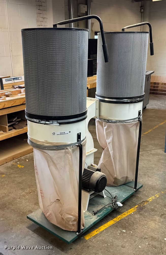 image for item EU6128 2012 Grizzly dust collector