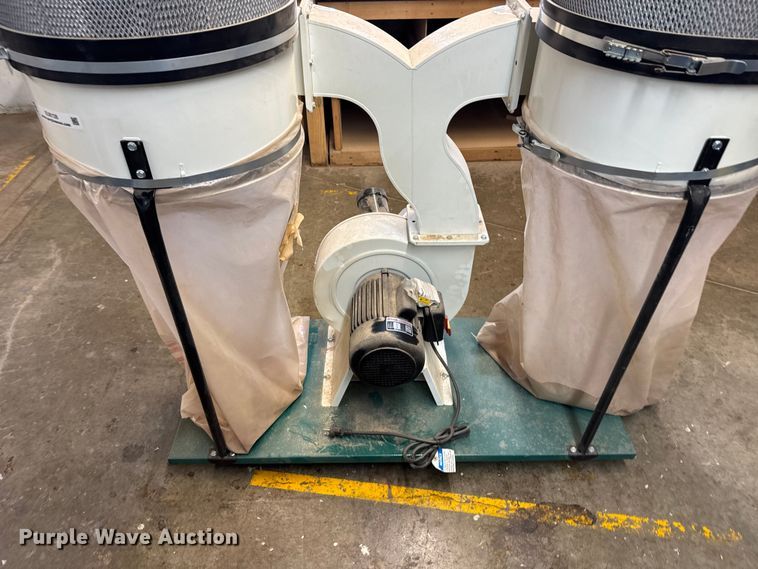 image for item EU6128 2012 Grizzly dust collector