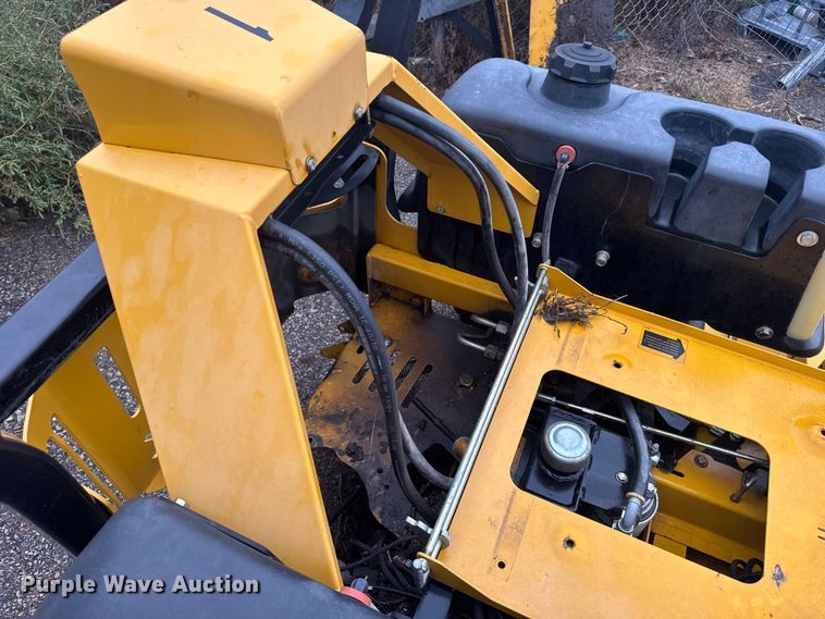 image for item EU6129 2009 Hustler Super Z ZTR lawn mower