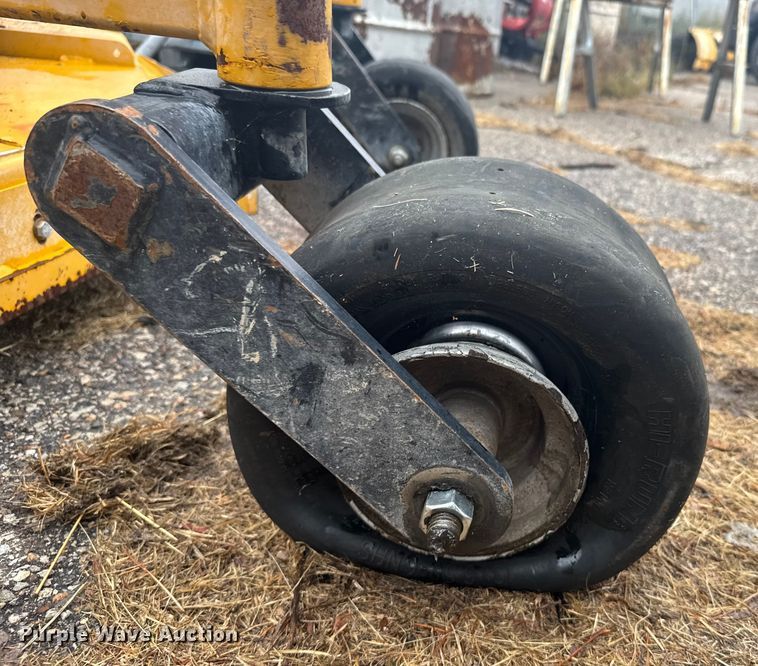 image for item EU6129 2009 Hustler Super Z ZTR lawn mower