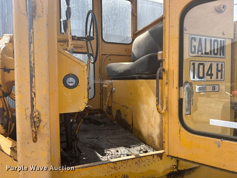 image for item EU6130 Galion 104H Series B rigid frame motor grader