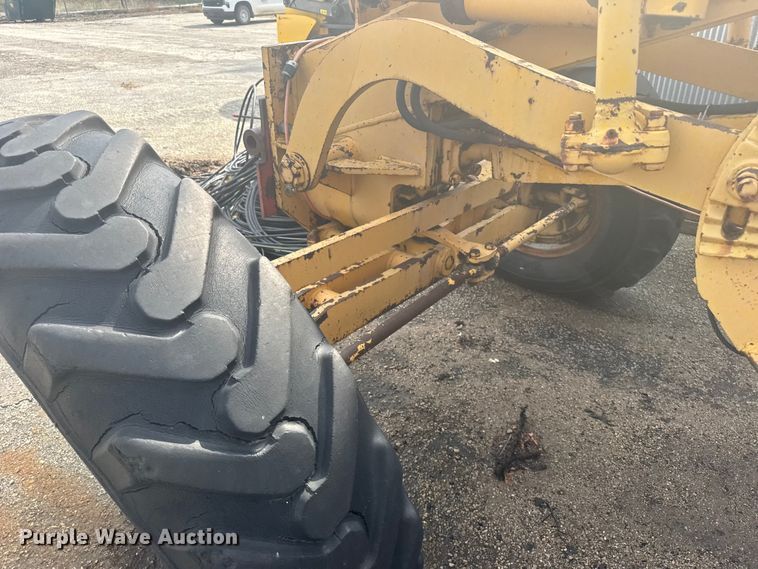 image for item EU6130 Galion 104H Series B rigid frame motor grader