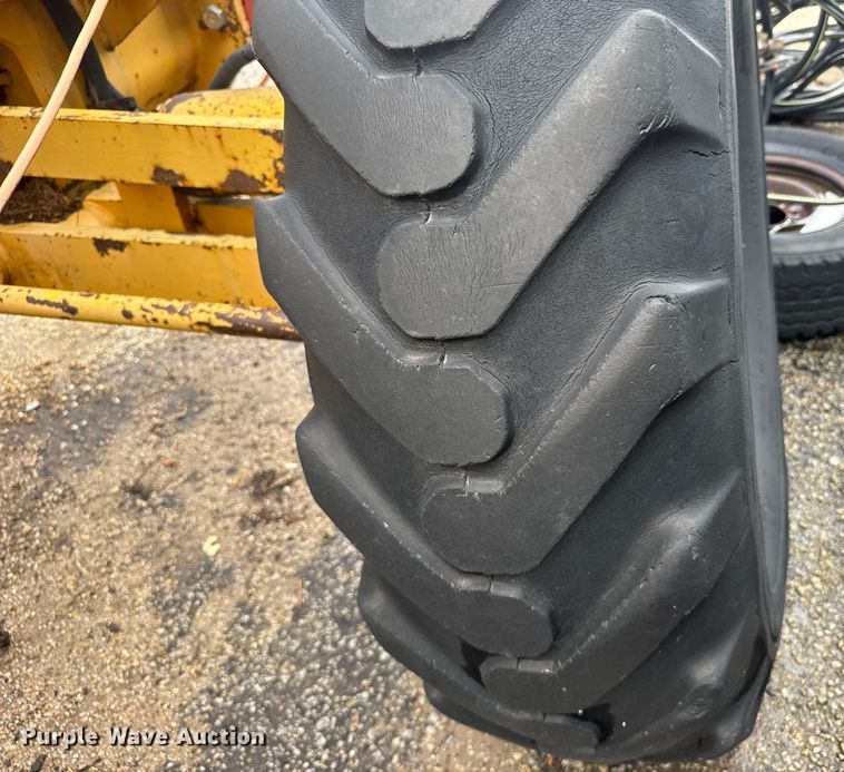 image for item EU6130 Galion 104H Series B rigid frame motor grader