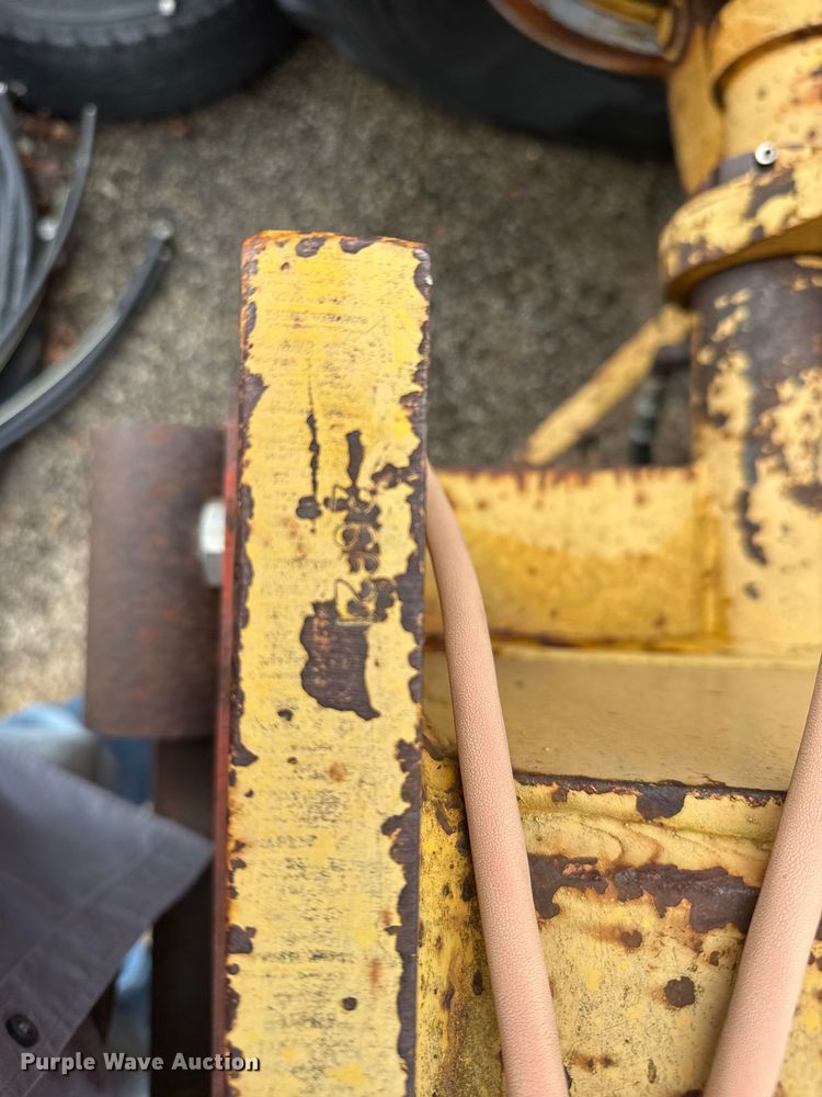 image for item EU6130 Galion 104H Series B rigid frame motor grader