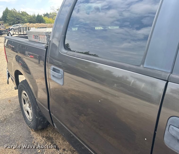 image for item EU6131 2007 Ford F150 SuperCrew pickup truck