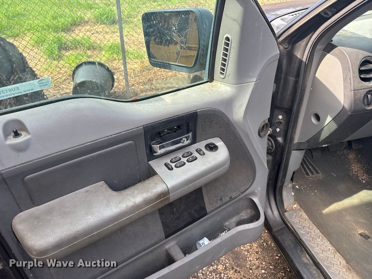 image for item EU6131 2007 Ford F150 SuperCrew pickup truck