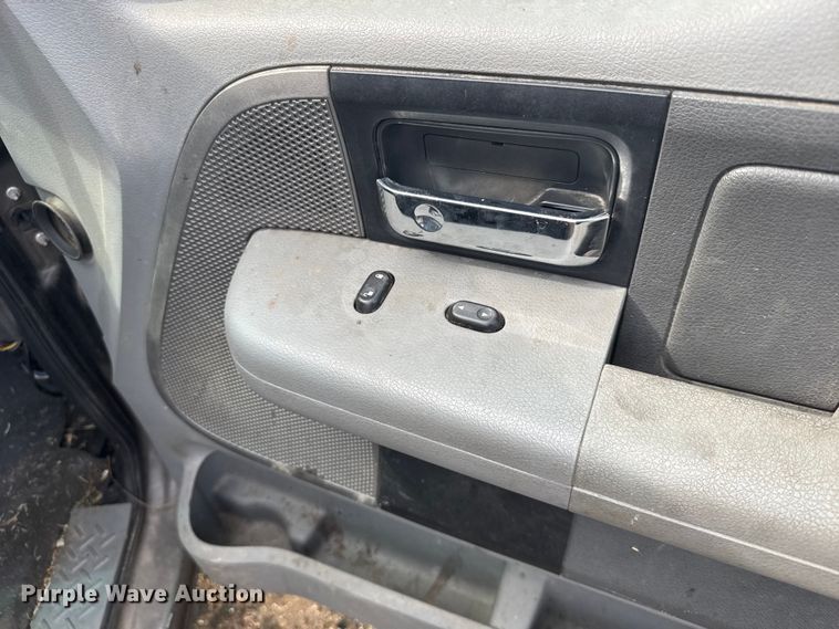 image for item EU6131 2007 Ford F150 SuperCrew pickup truck