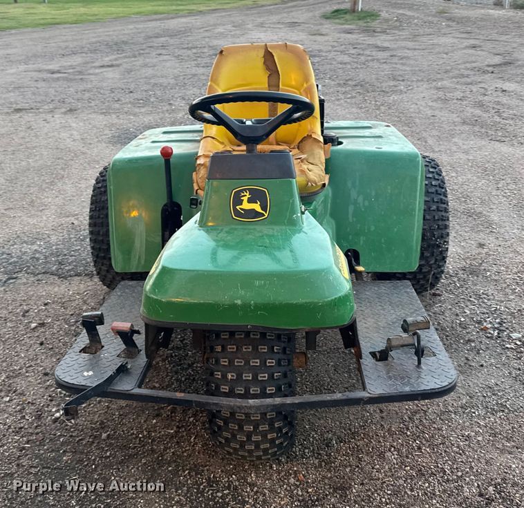 image for item EU6134 John Deere 1200A bunker rake