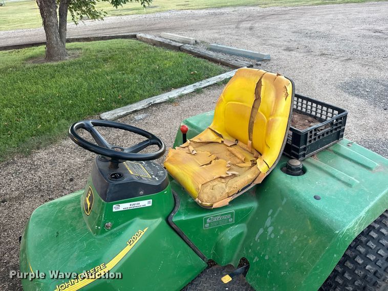 image for item EU6134 John Deere 1200A bunker rake