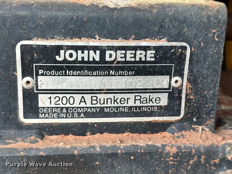 image for item EU6134 John Deere 1200A bunker rake
