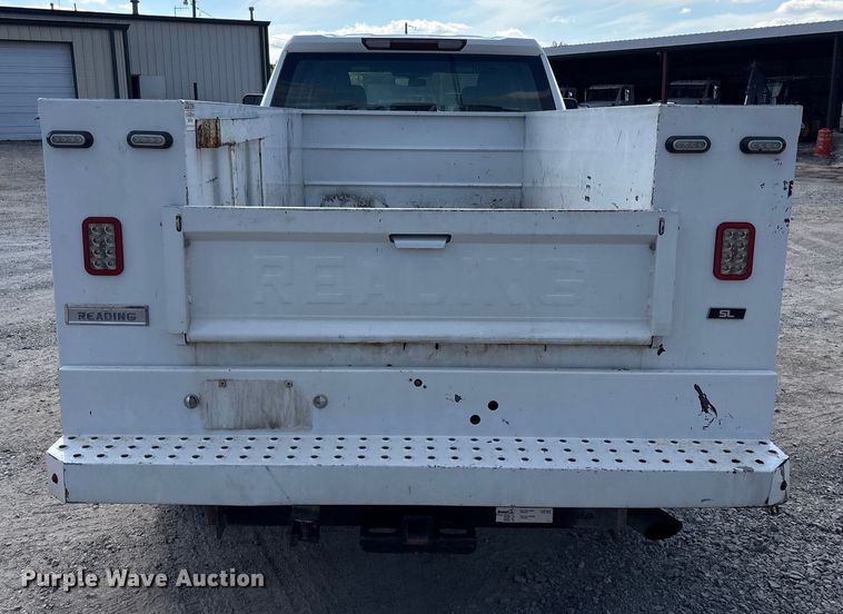 image for item EV2506 2021 Chevrolet Silverado 3500HD Crew Cab utility bed pickup truck